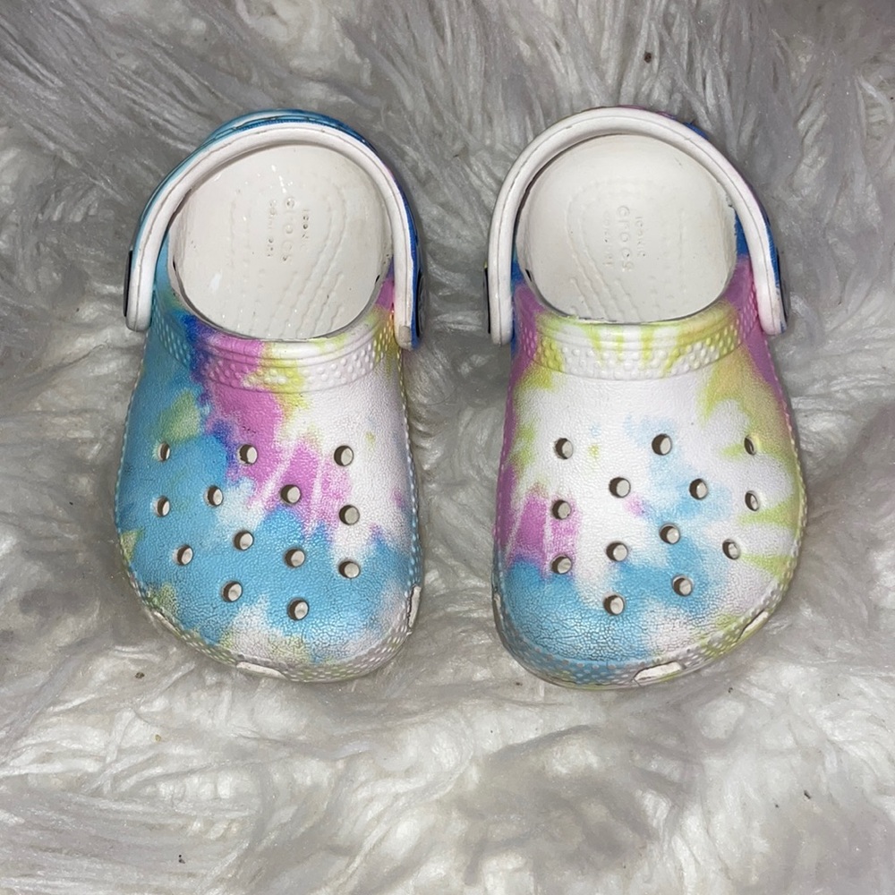 Crocs Size 4c